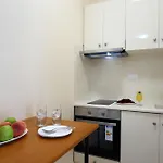 Avra Apart Otel *