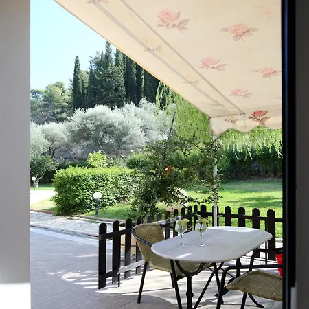 شقة فندقية Avra