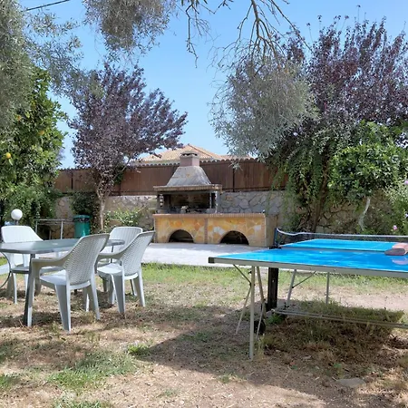 Avra شقة فندقية