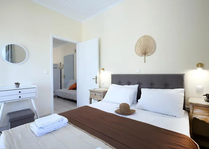 Aparthotel Avra